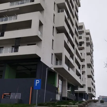 Lakeview Skyline With Free Parking Apartmán *