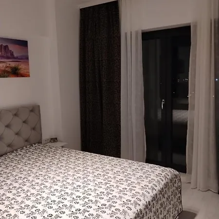 Apartmán Lakeview Skyline With Free Parking
