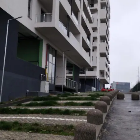 Lakeview Skyline With Free Parking דירה