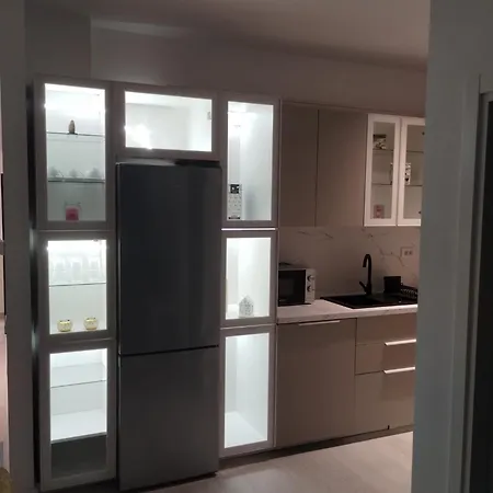 דירה Lakeview Skyline With Free Parking