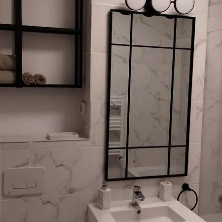 Lakeview Skyline With Free Parking דירה *