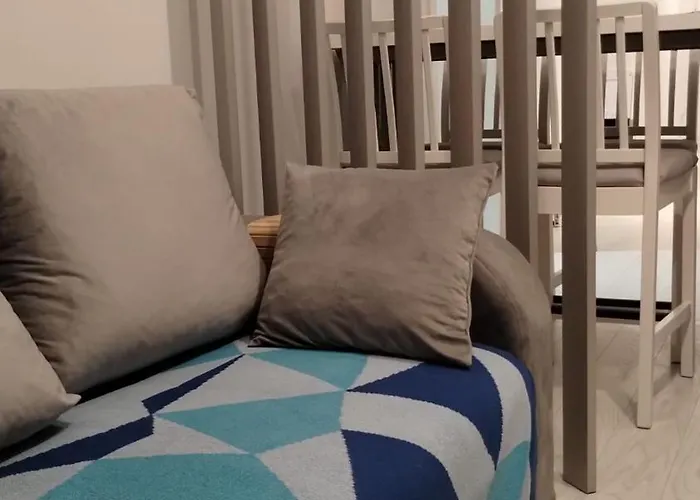 Lakeview Skyline With Free Parking Apartment