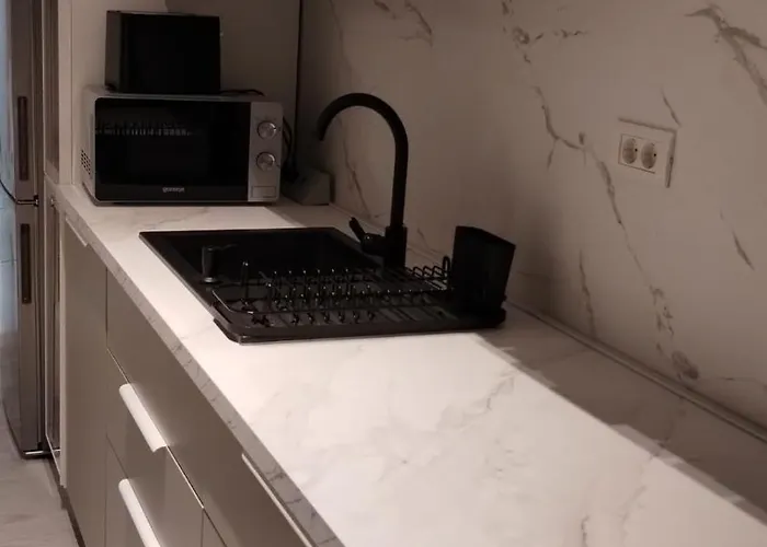 Lakeview Skyline With Free Parking Apartment Bucharest