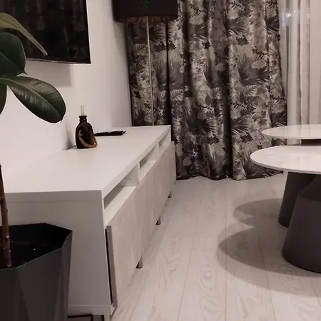 Lakeview Skyline With Free Parking Apartment Bukarest